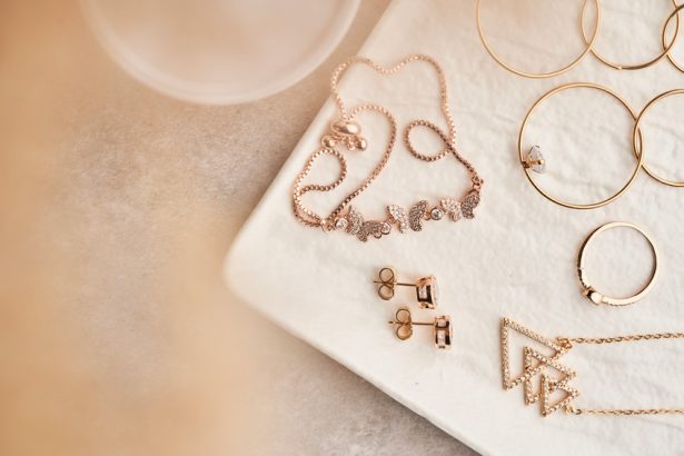 Comment être plus élégante avec des bijoux papillon ?
