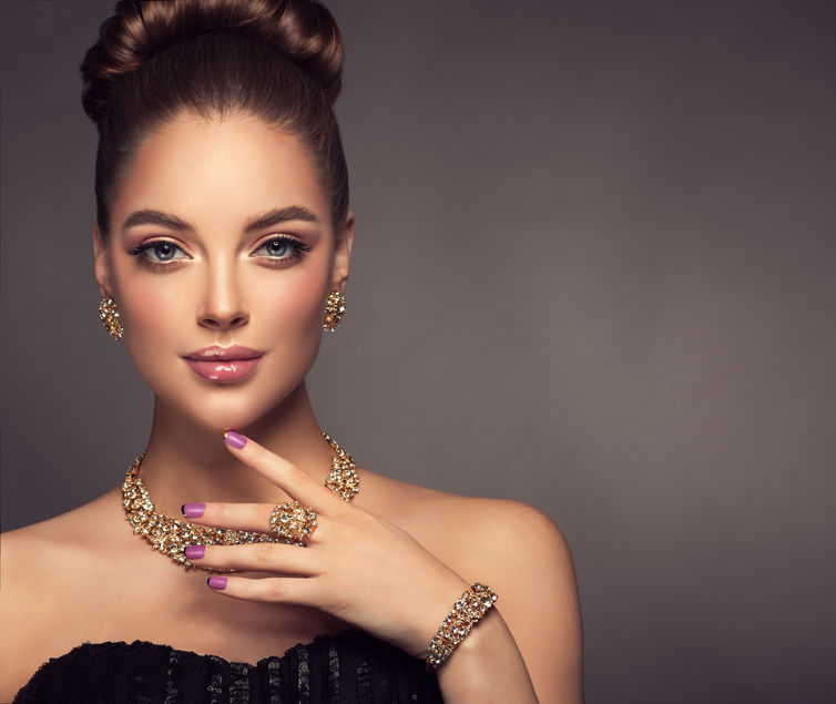 Style et tendance : 3 bonnes raisons d’opter pour les bijoux personnalisés