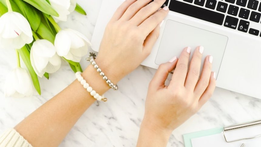 Bijouterie en ligne : le parfait équilibre entre style, choix et simplicité