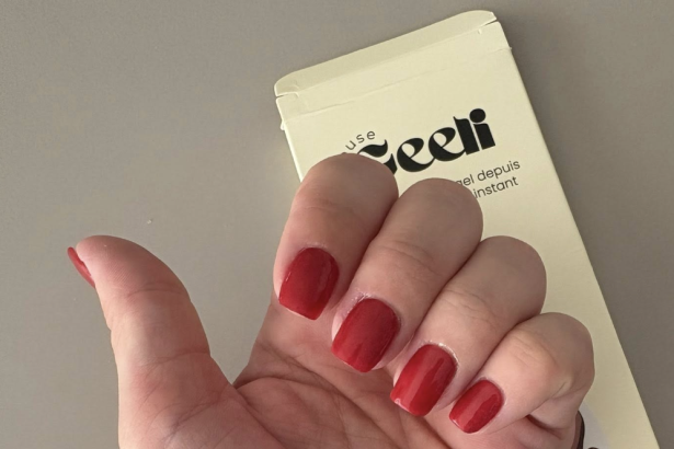 Manucure maison : les solutions rapides et sans danger pour les ongles fragilisés